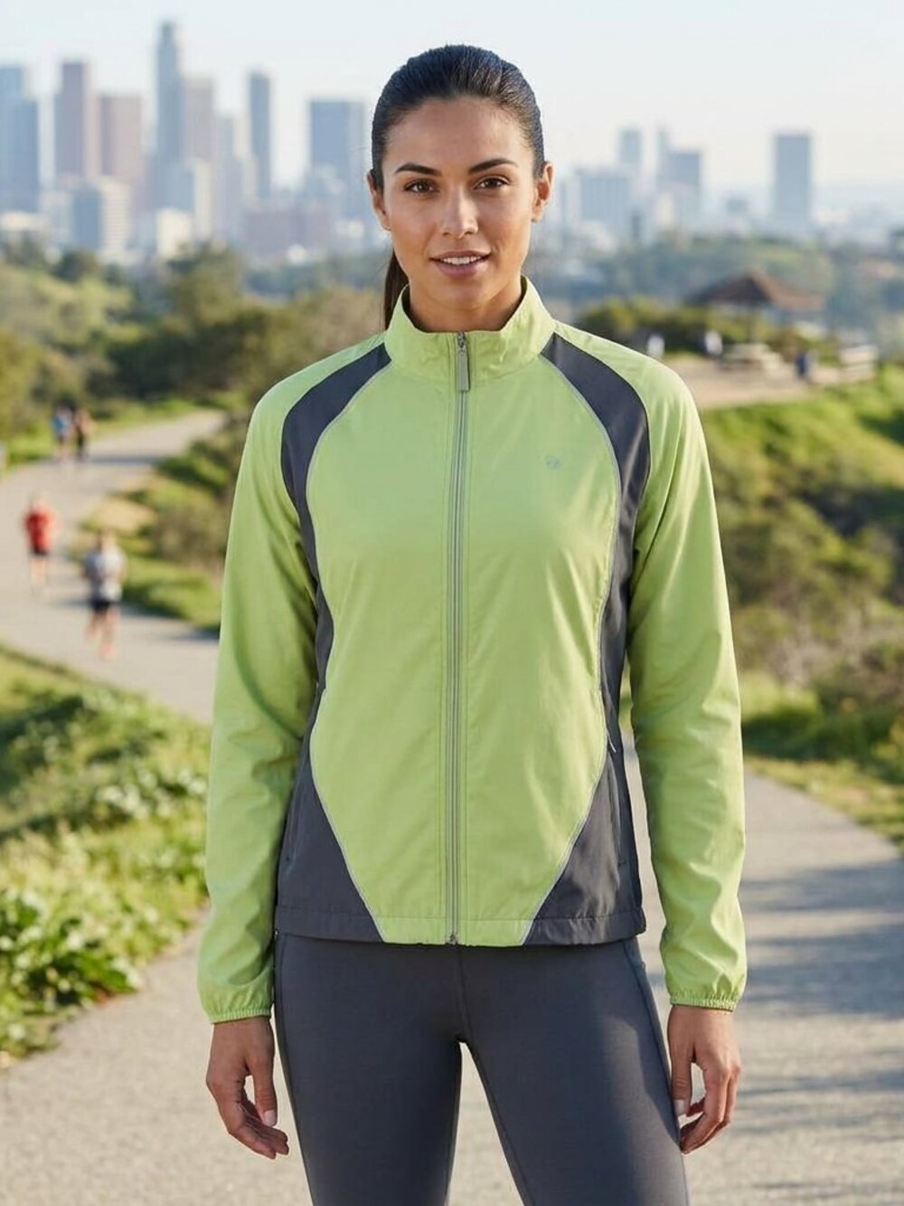 Ariat Jacket Women's Size Medium Green Reflective Lightweight Windbreaker Runner